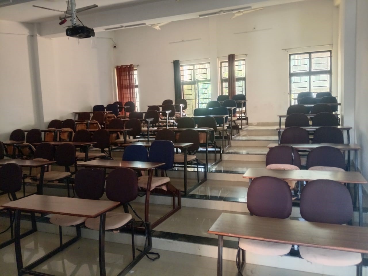 SAGE University Bhopal Academic Building photo 12